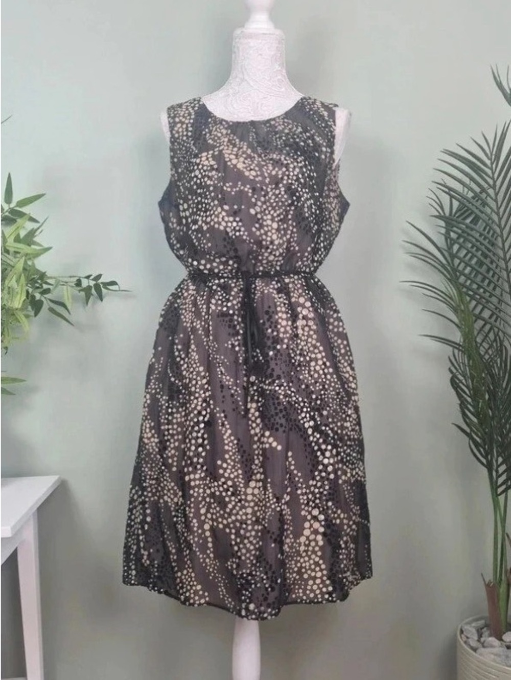 Sleeveless Black Maxi Dress with Cream Dot Print